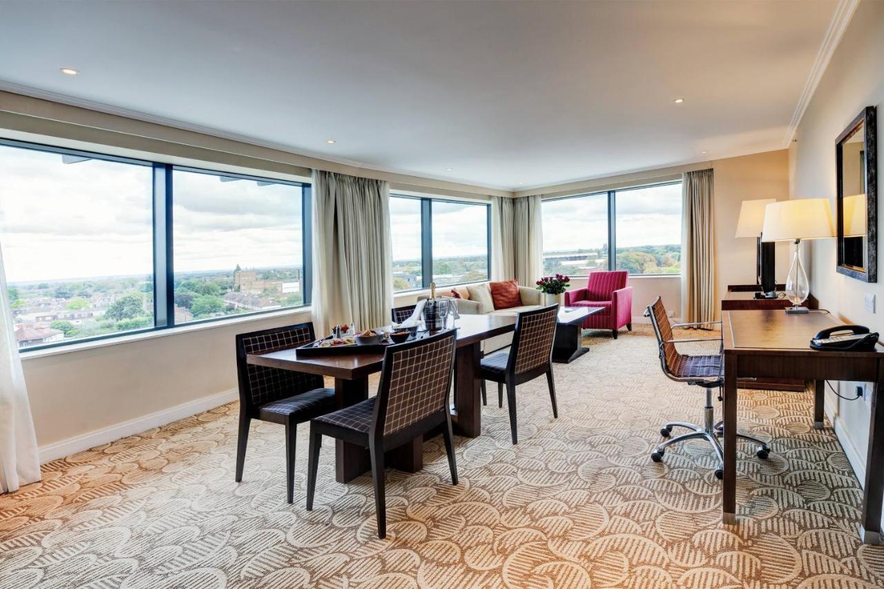 London Twickenham Stadium Hotel, A Member Of Radisson Individuals Bagian luar foto