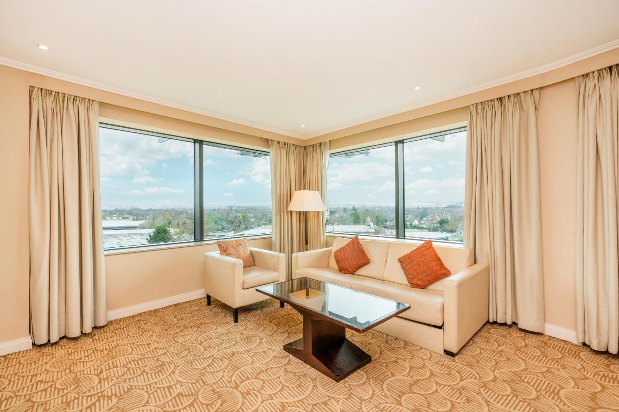London Twickenham Stadium Hotel, A Member Of Radisson Individuals Bagian luar foto