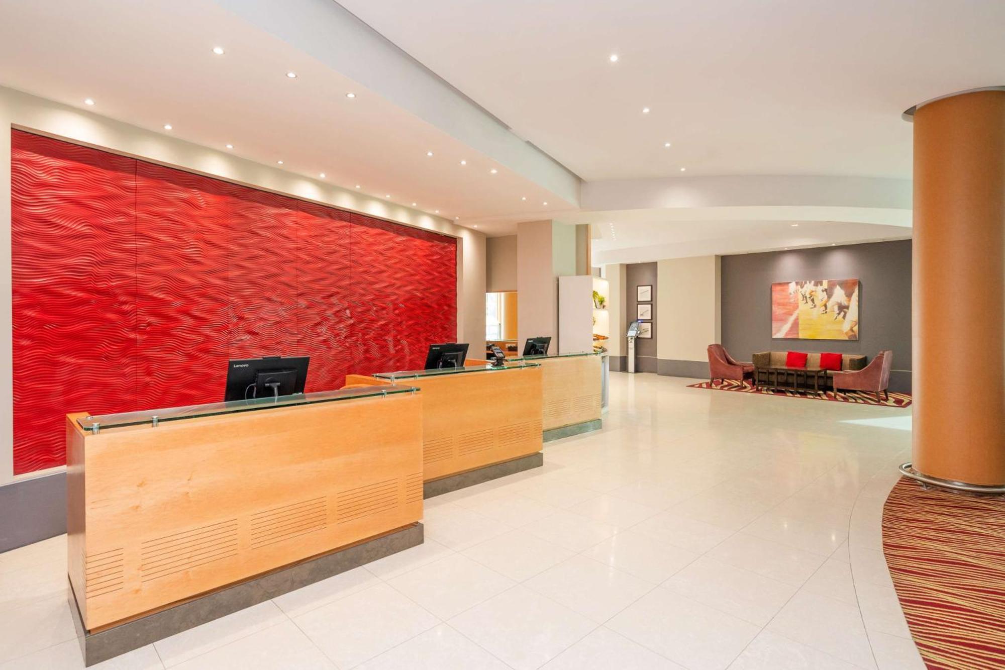 London Twickenham Stadium Hotel, A Member Of Radisson Individuals Bagian luar foto