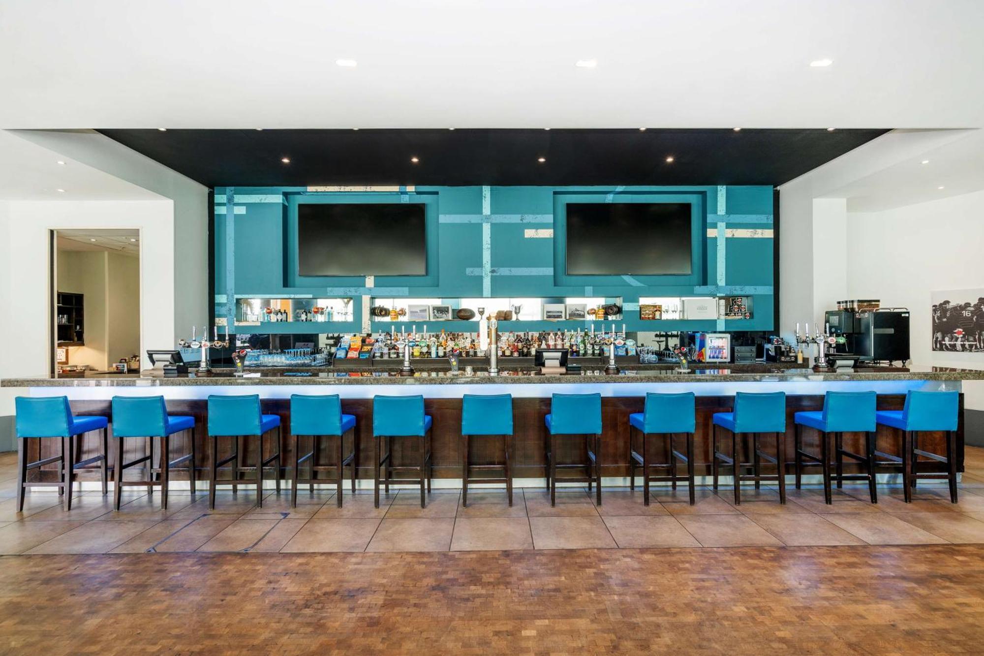 London Twickenham Stadium Hotel, A Member Of Radisson Individuals Bagian luar foto